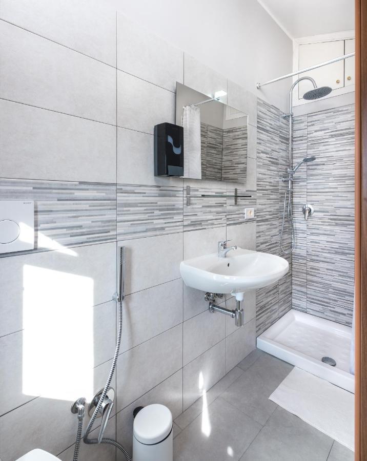 רומא Travelershome Ciampino&Morena Guesthouse מראה חיצוני תמונה