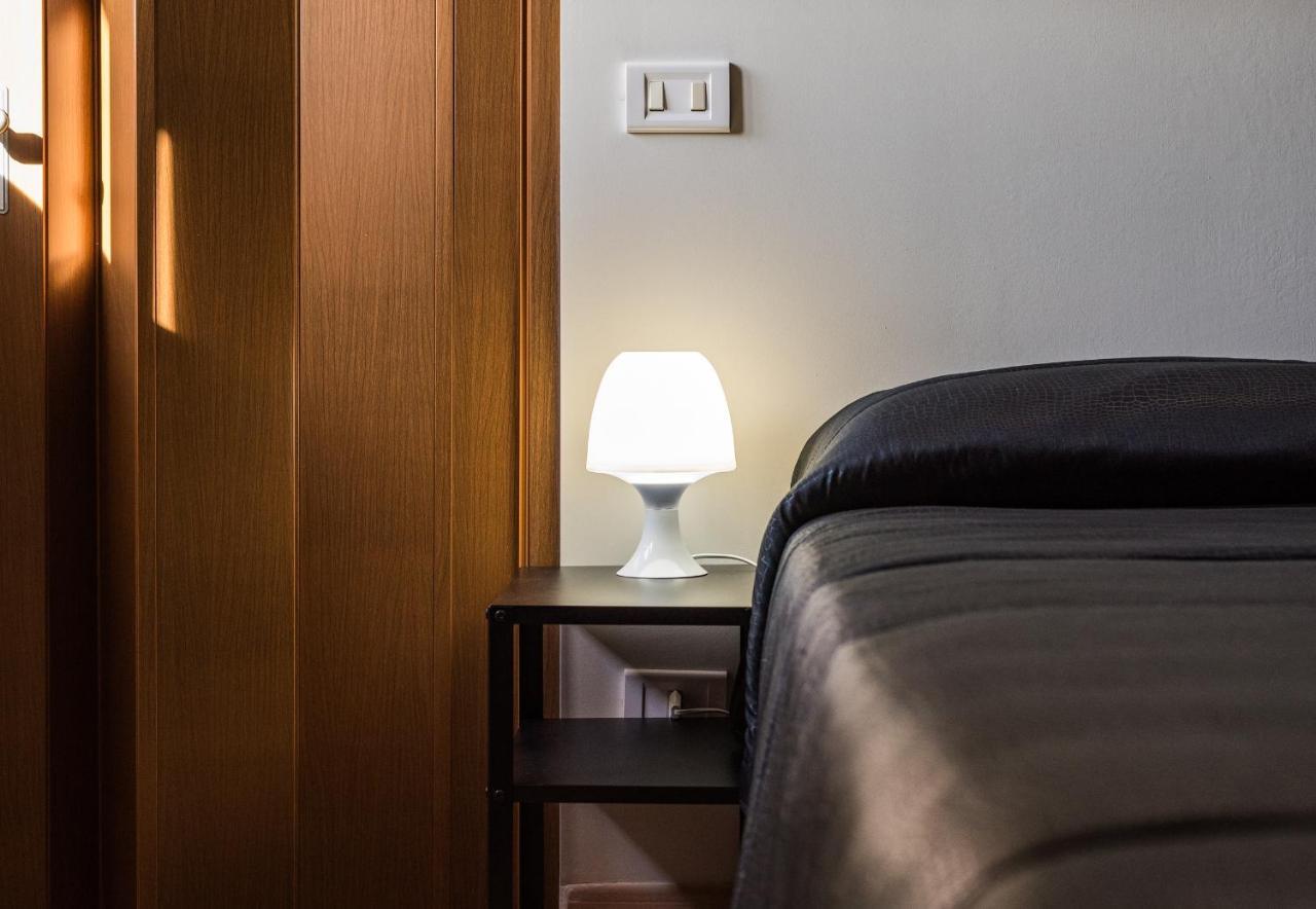 רומא Travelershome Ciampino&Morena Guesthouse מראה חיצוני תמונה