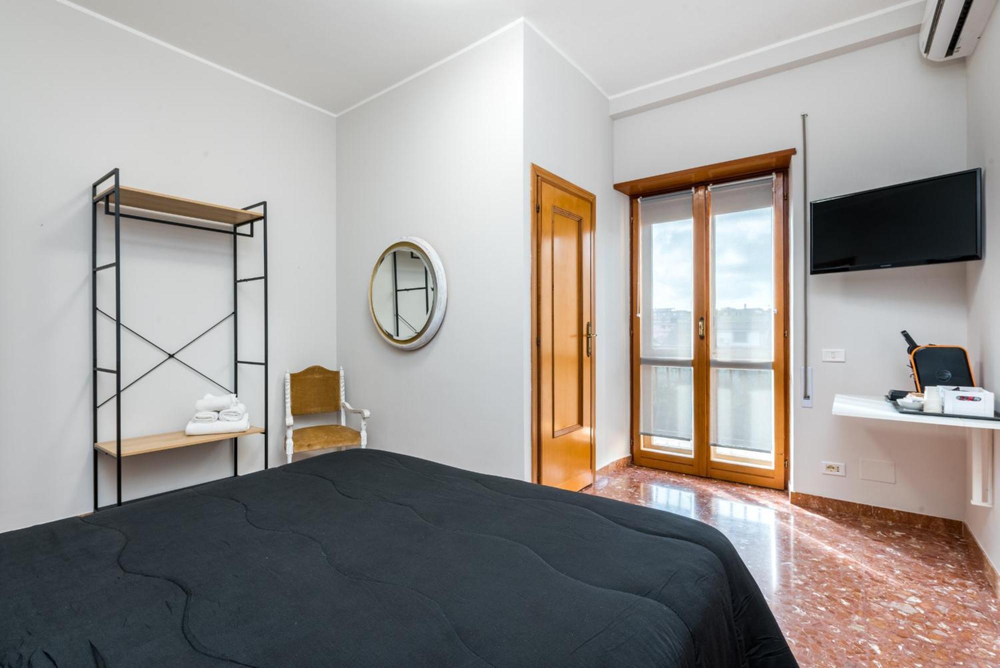 רומא Travelershome Ciampino&Morena Guesthouse מראה חיצוני תמונה