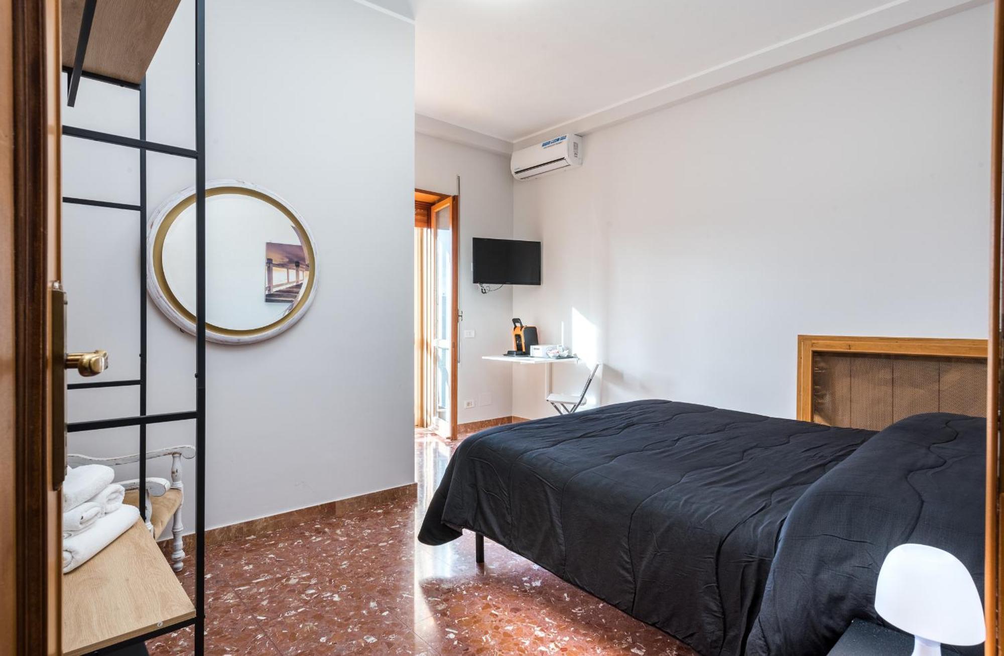 רומא Travelershome Ciampino&Morena Guesthouse מראה חיצוני תמונה