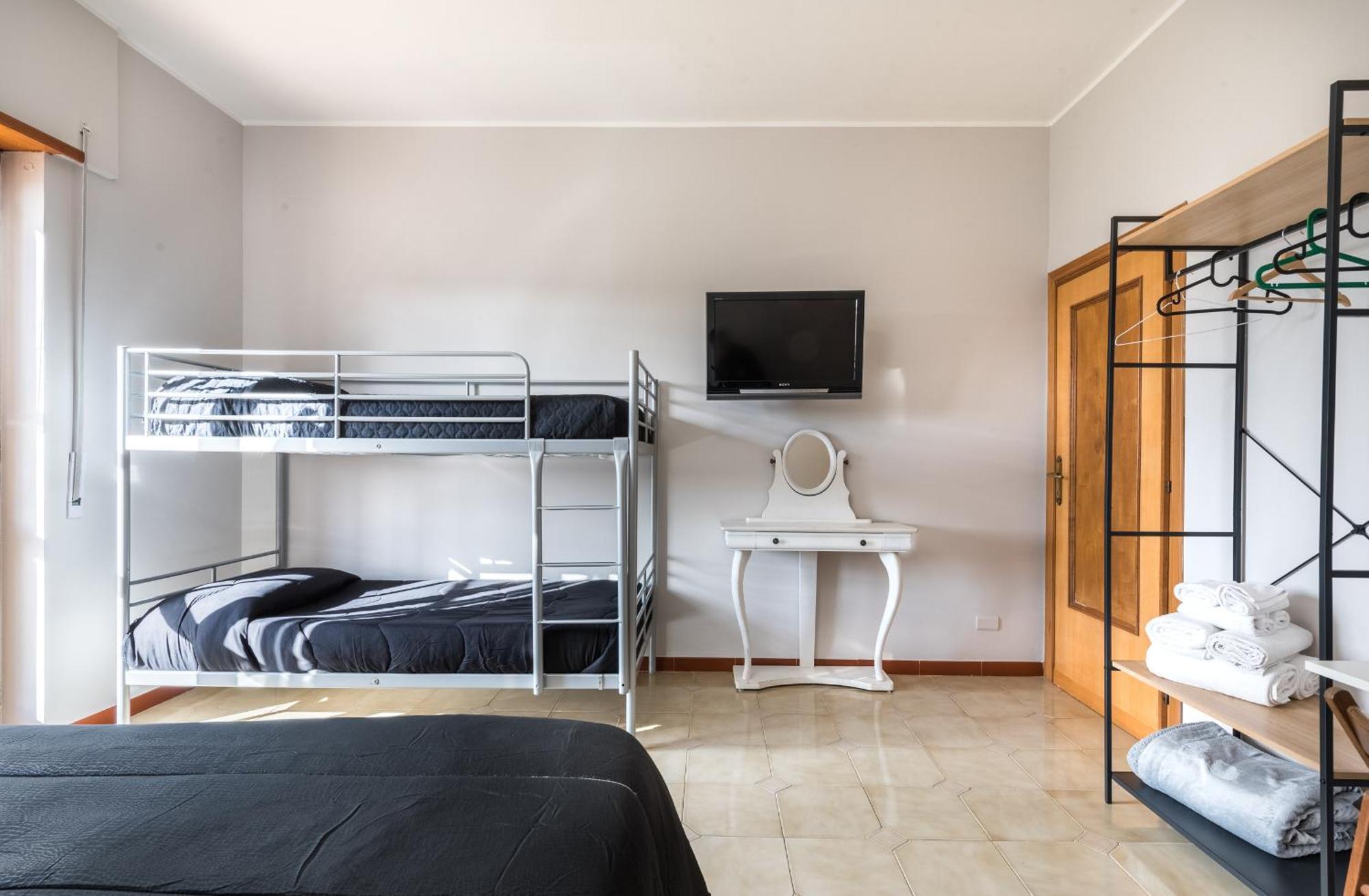 רומא Travelershome Ciampino&Morena Guesthouse מראה חיצוני תמונה
